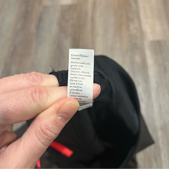 Spanx faux leather black pencil skirt Women’s size Medium - Picture 10 of 10